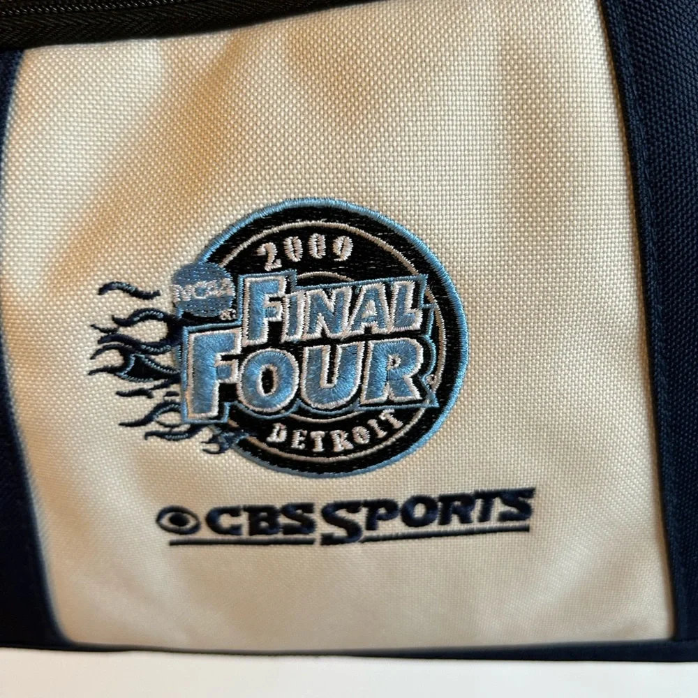 RUSSELL EXCLUSIVELY DISTRIBUTED BY PREMIUM BAGS,LLC LOGO NCCA FINAL FOUR DUFFEL